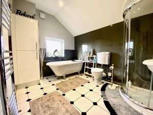 Bathroom/WC- click for photo gallery